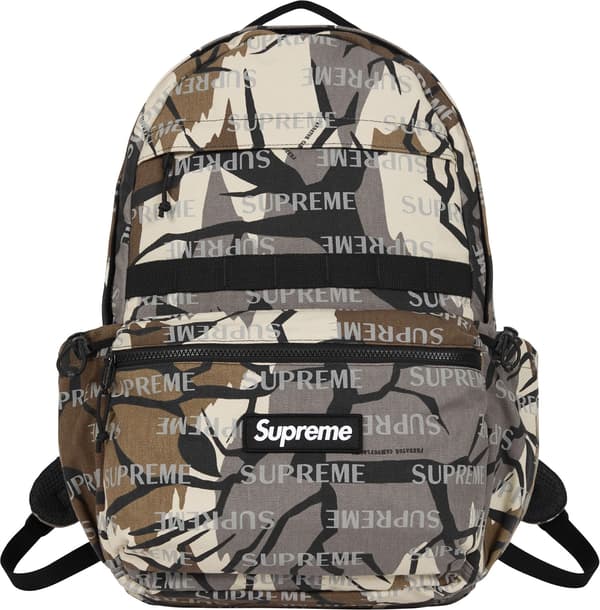 Backpack - Predator Camo (front)