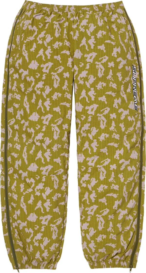 Ripstop Warm Up Pant - Olive Camo (front)