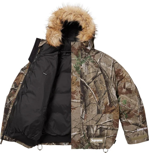 Supreme 2-in-1 GORE-TEX Parka + Reversible 700-Fill Down Liner Jacket - Realtree® AP Camo (front)