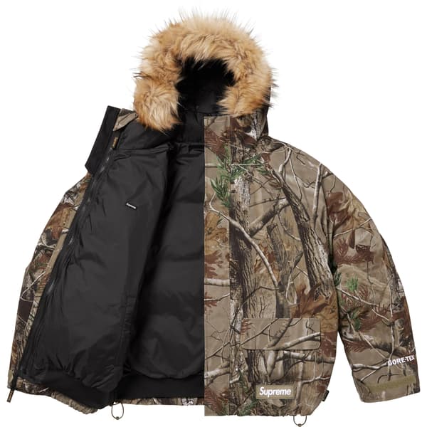 Supreme 2-in-1 GORE-TEX Parka + Reversible 700-Fill Down Liner Jacket - Realtree® AP Camo (front)