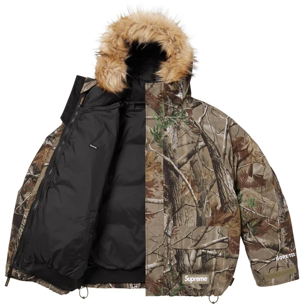 Supreme 2-in-1 GORE-TEX Parka + Reversible 700-Fill Down Liner Jacket - Realtree® AP Camo (front)