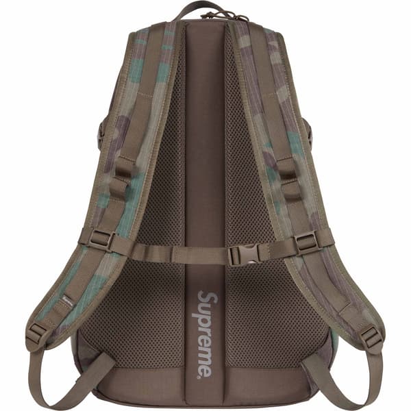 Supreme Backpack - Woodland Camo (front)