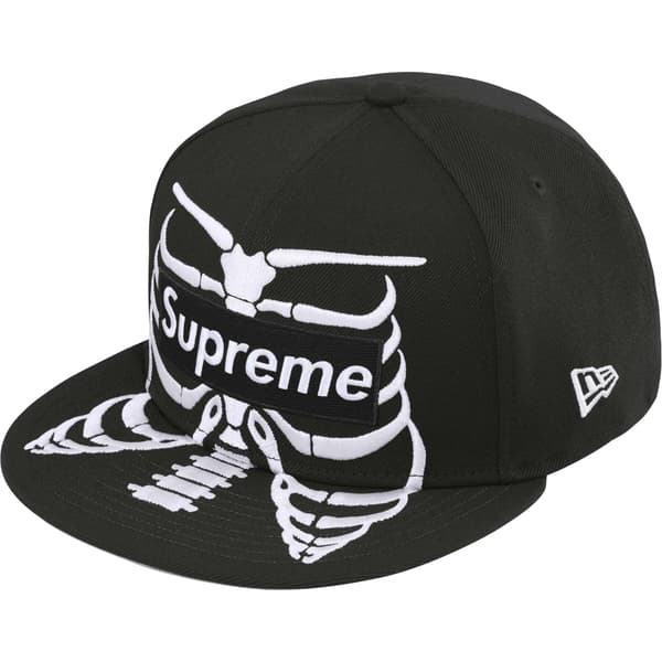 Supreme Bones Box Logo New Era - Black (front)