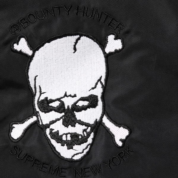 Supreme Bounty Hunter MA-1 - Black (front)