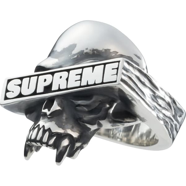 Supreme Bounty Hunter Silver Ring - Silver (front)