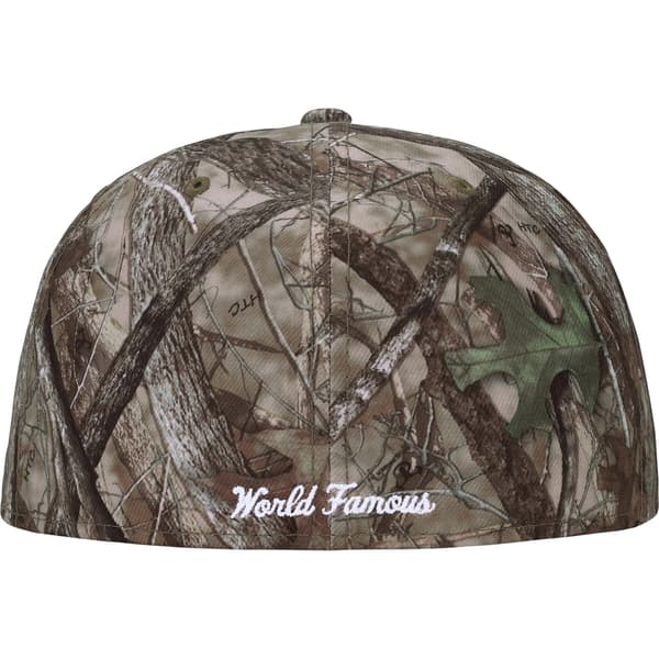 Supreme Breast Cancer Awareness Box Logo New Era - TrueTimber® HTC Fall Camo (front)