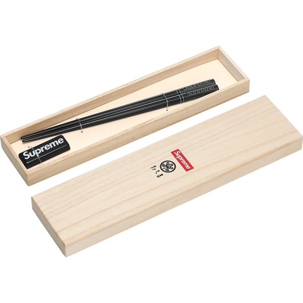 Supreme Chopstick Set - Black (front)