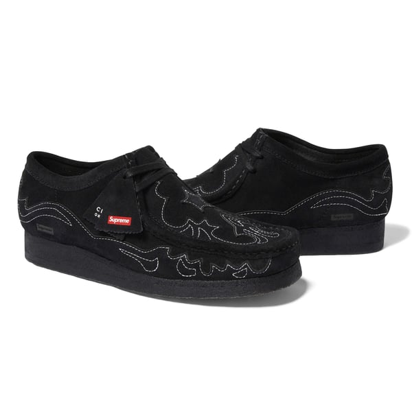Supreme Clarks Originals Wallabee - Black (front)