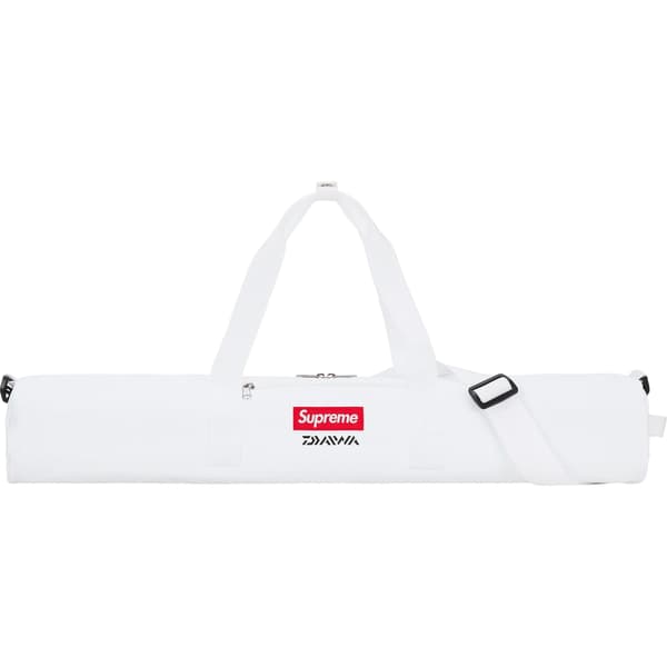 Supreme Daiwa DV1 Fishing Rod and Reel - White (front)