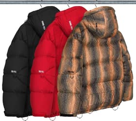 Supreme GORE-TEX 900-Fill Down Parka Group Shots