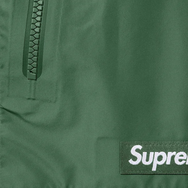 Supreme GORE-TEX Taped Seam Shell Jacket - Green (front)