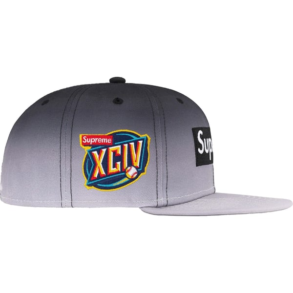 Supreme Gradient Box Logo New Era - Black (front)