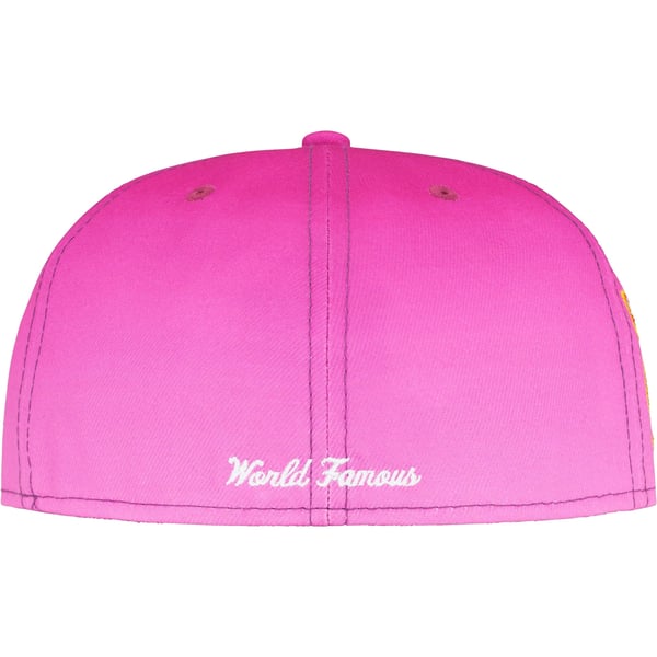 Supreme Gradient Box Logo New Era - Pink (front)