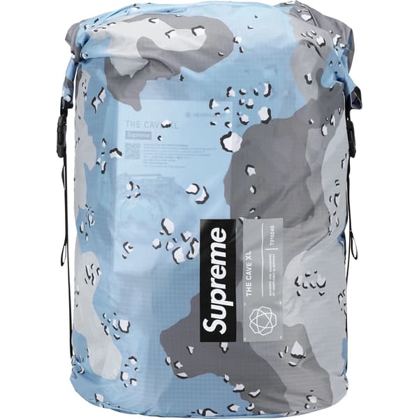 Supreme Heimplanet Cave XL Tent - Camo (front)
