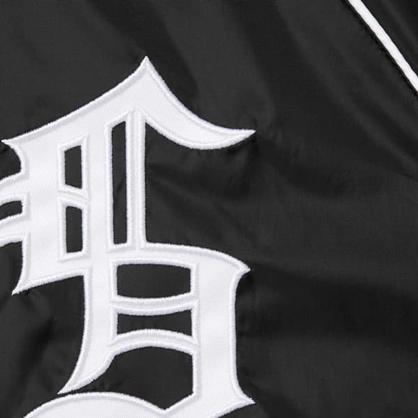 Supreme Hooded Warm Up Pullover - Black (front)