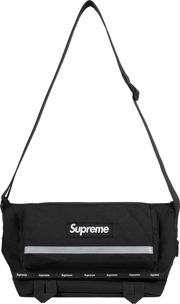 Supreme Messenger Bag - Black (front)
