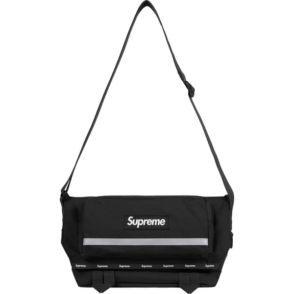 Supreme Messenger Bag - Black (front)