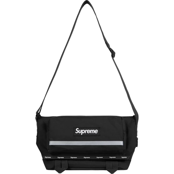 Supreme Messenger Bag - Black (front)