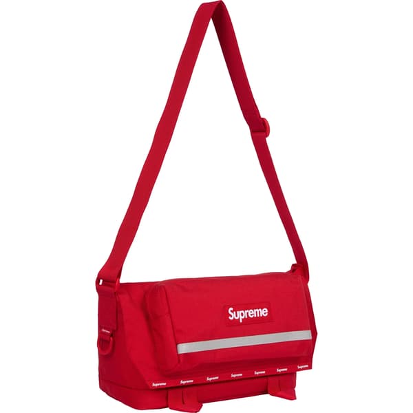 Supreme Messenger Bag - Red (front)