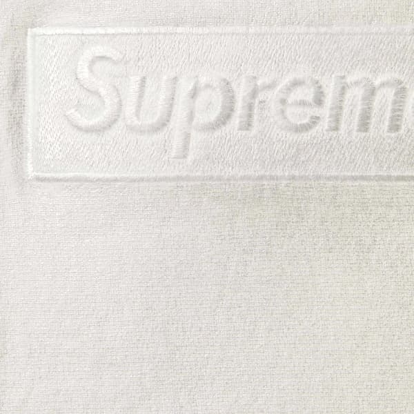 Supreme MM6 Maison Margiela Foil Box Logo Hooded Sweatshirt - White (front)