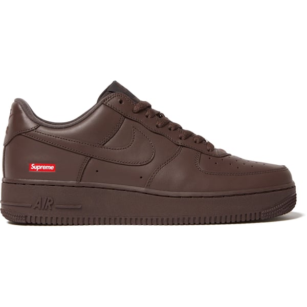 Supreme Nike Air Force 1 Low - Brown (front)