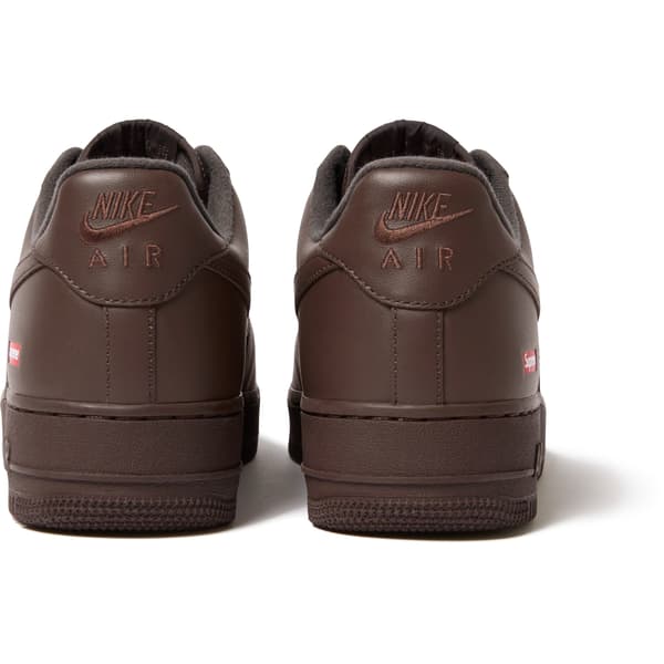 Supreme Nike Air Force 1 Low - Brown (front)