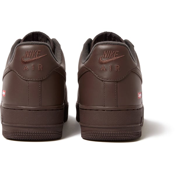 Supreme Nike Air Force 1 Low - Brown (front)
