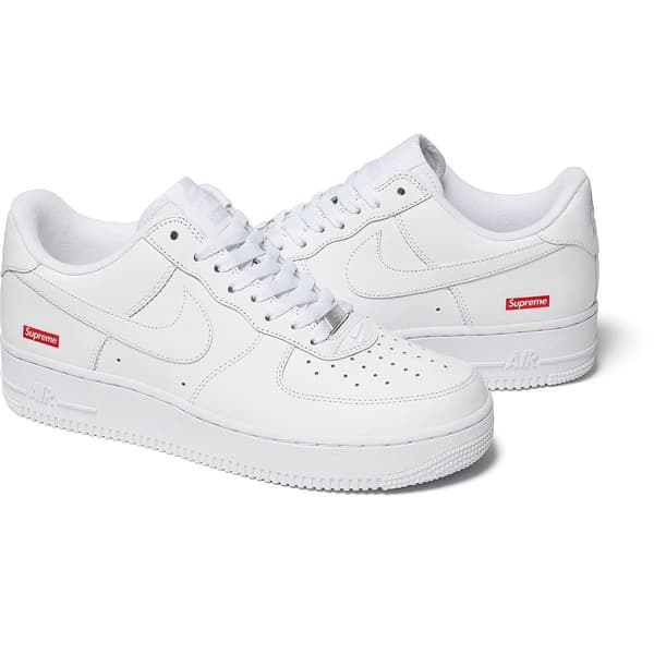 Supreme Nike Air Force 1 Low - White (front)