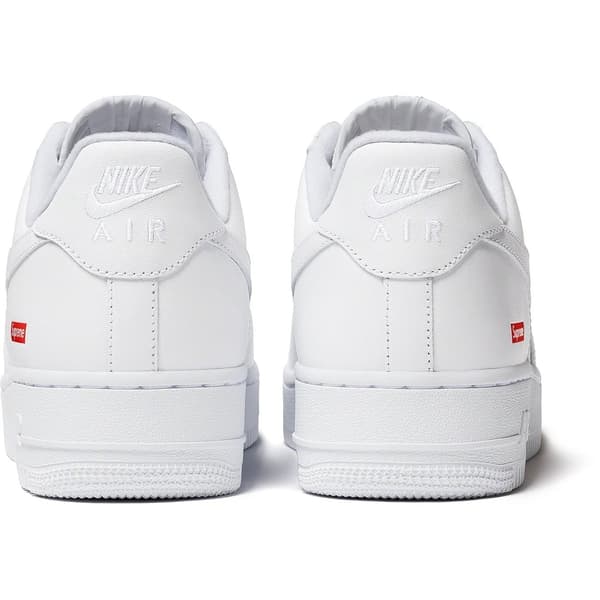 Supreme Nike Air Force 1 Low - White (front)