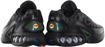 Supreme Nike Air Max Dn