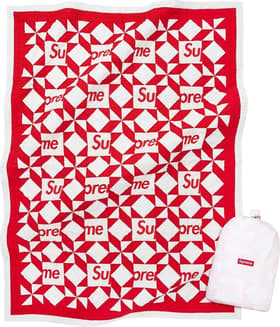 Supreme Patchwork Quilt Red