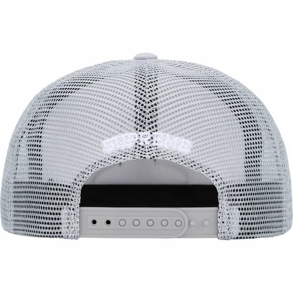 Supreme Pin Up Mesh Back 5-Panel - Grey (front)
