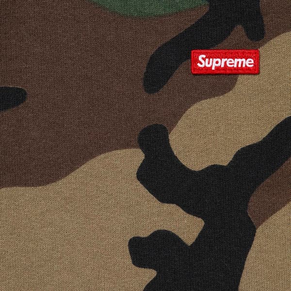 Supreme Small Box Sweatshort - Woodland Camo (front)