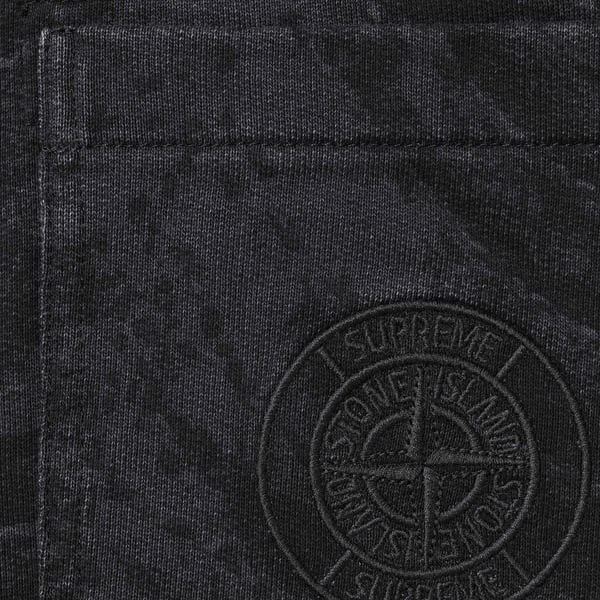 Supreme Stone Island Sweatpant - Black (front)