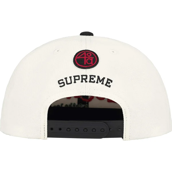 Supreme 40 Acres Clockers 6-Panel - White (front)