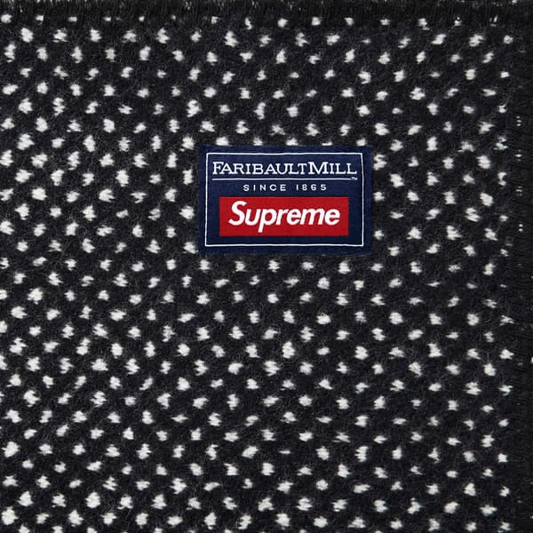 Supreme Faribault Woolen Mill Kate Moss Throw Blanket - White (front)