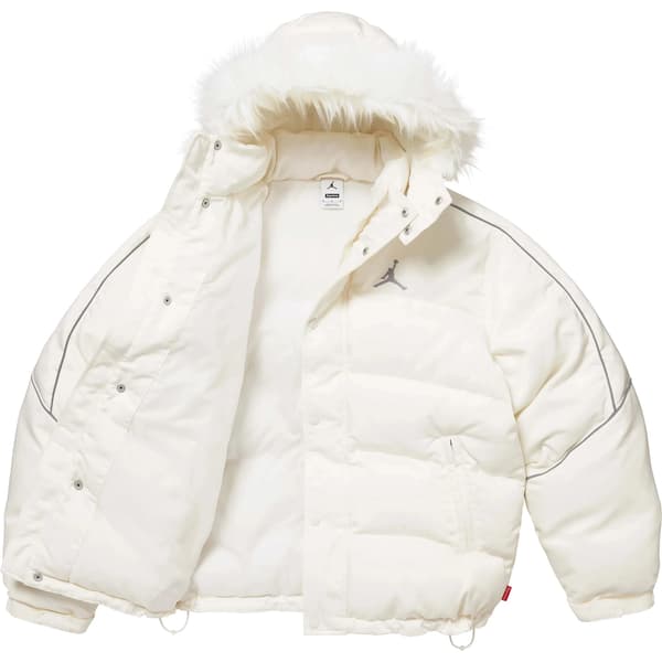 Supreme Jordan Puffer Jacket - White (front)