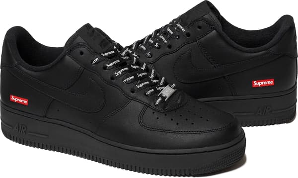 Supreme Nike Air Force 1 Low - Black (front)