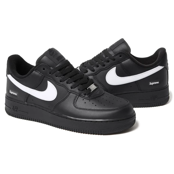 Supreme Nike Air Force 1 Low - Black (front)