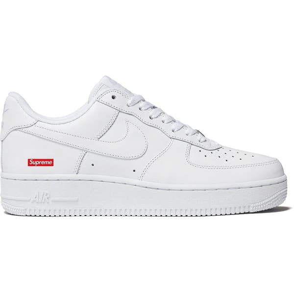 Supreme Nike Air Force 1 Low - White (front)