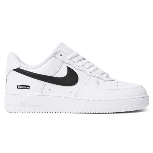 Supreme Nike Air Force 1 Low - White (front)