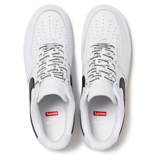Supreme Nike Air Force 1 Low - White (front)