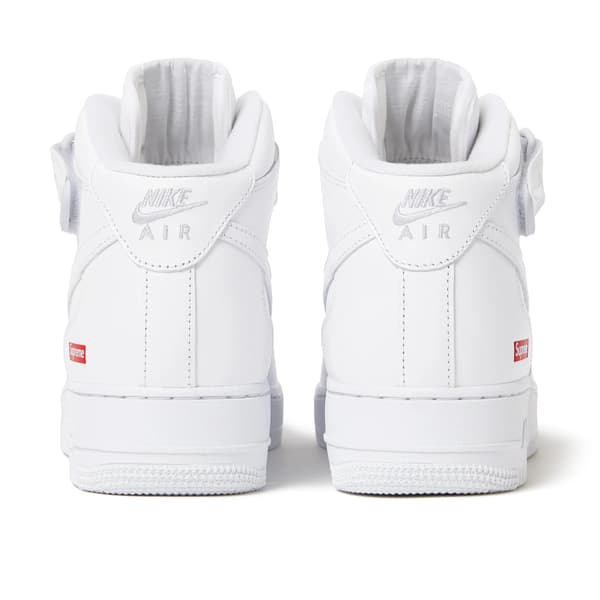Supreme Nike Air Force 1 Mid - White (front)