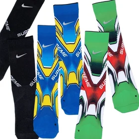Supreme Nike Crew Socks