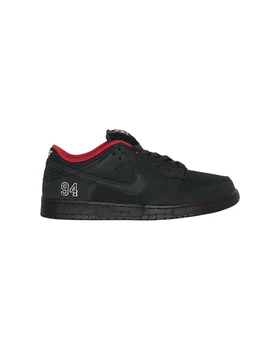 Supreme Nike SB Dunk Low Black