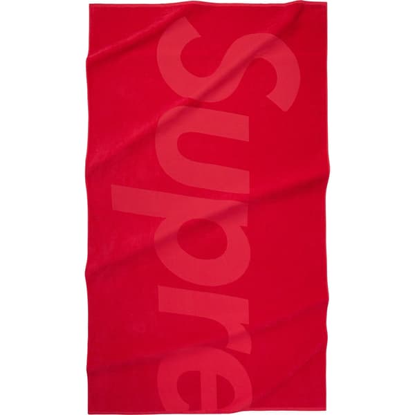 Supreme Tonal Logo Towel - Red (front)