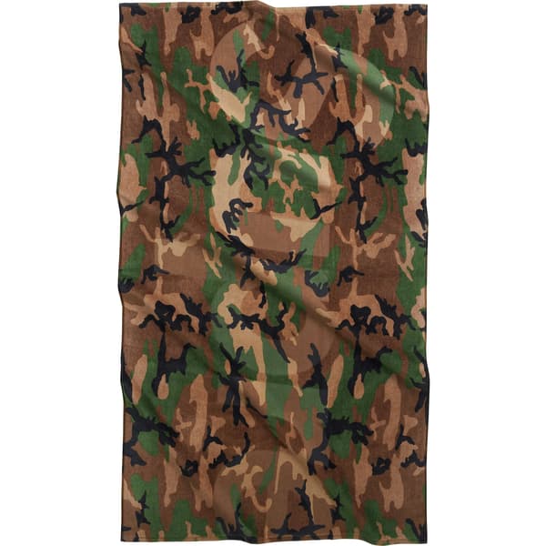 Supreme Tonal Logo Towel - Woodland Camo (front)