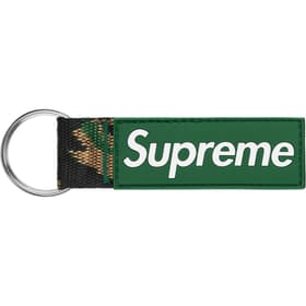 Supreme Webbing Keychain Green Camo