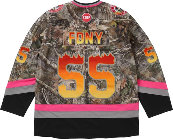Supreme/FDNY Hockey Jersey - TrueTimber® Kanati Camo (detail)