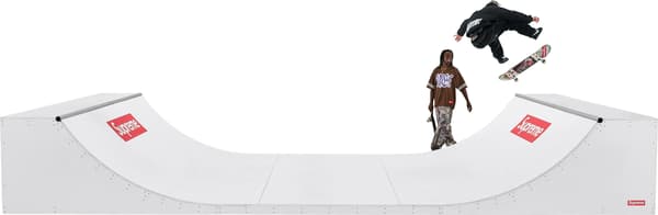 Supreme®/Keen Mini Ramp - White (front)